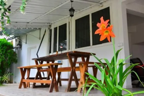 Cinnamon Villa נגומבו